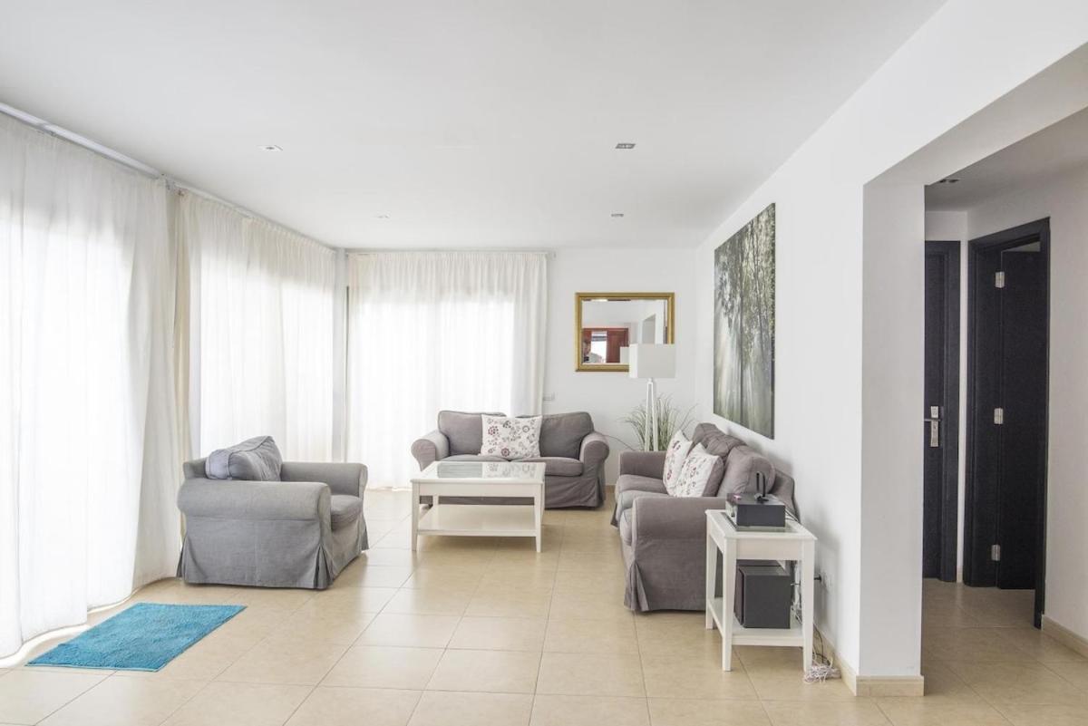Lightbooking Tarantos Beach Villa Playa Ingles Плая дел Инглес Екстериор снимка